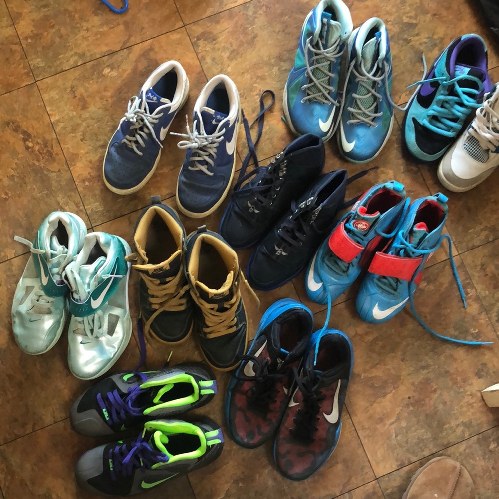 Various size Boys Nike sneakers. Kds, LeBrons, SBs